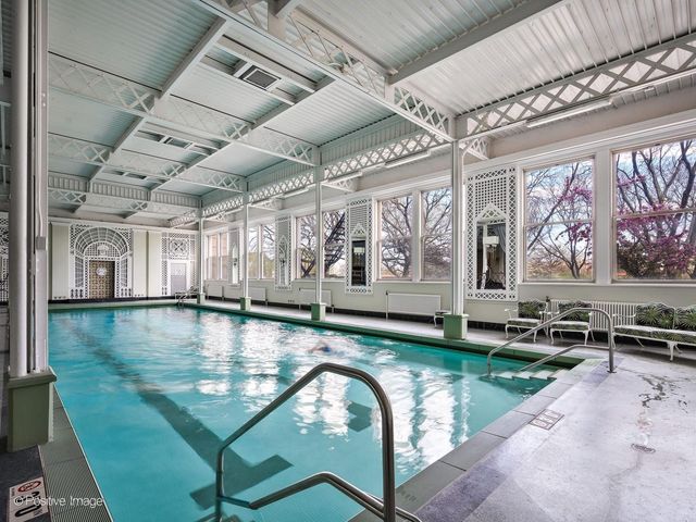 5555 N SHERIDAN Road 807, Chicago, IL 60640