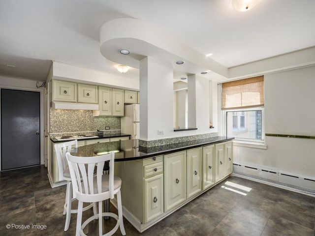 5555 N SHERIDAN Road 807, Chicago, IL 60640