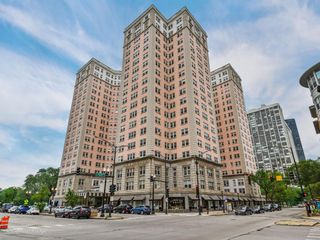 5555 N SHERIDAN Road 807, Chicago, IL 60640