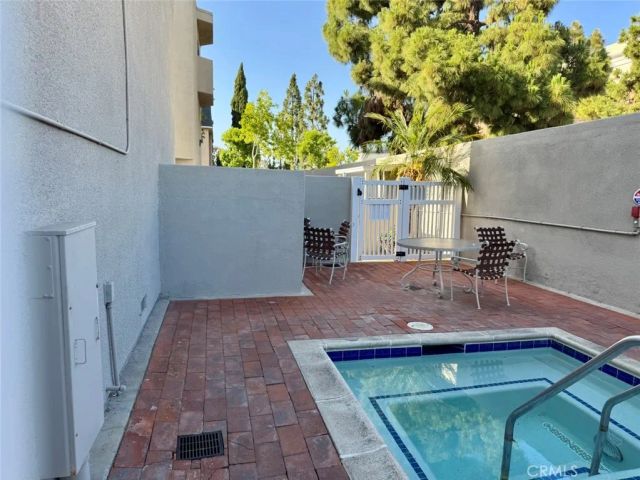 12476 Montecito Road 5, Seal Beach, CA 90740