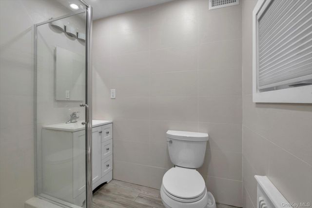 1357 Boxwood Drive E, Hewlett Harbor, NY 11557