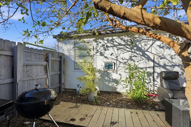 230 SW 14th Street, Dania Beach, FL 33004