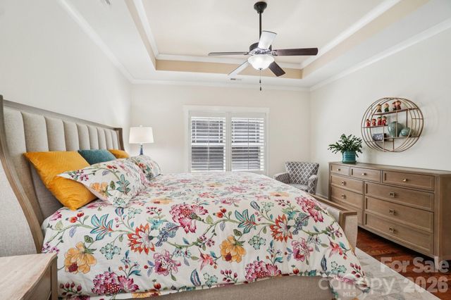 31 N Anvil Avenue, Hendersonville, NC 28792