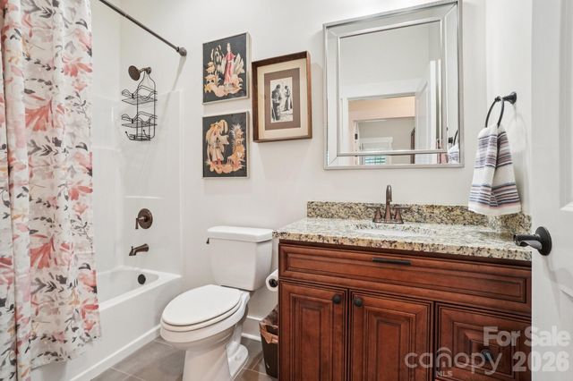 31 N Anvil Avenue, Hendersonville, NC 28792