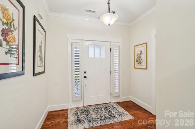 31 N Anvil Avenue, Hendersonville, NC 28792