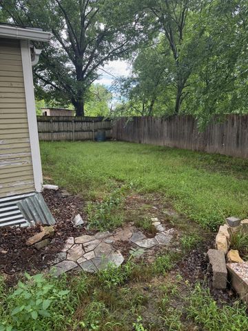 620 W 12th Street, Bonham, TX 75418