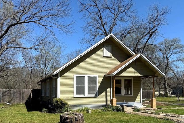 620 W 12th Street, Bonham, TX 75418