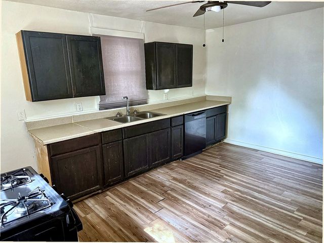 620 W 12th Street, Bonham, TX 75418
