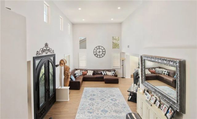 26360 Teal Court, Canyon Country, CA 91387