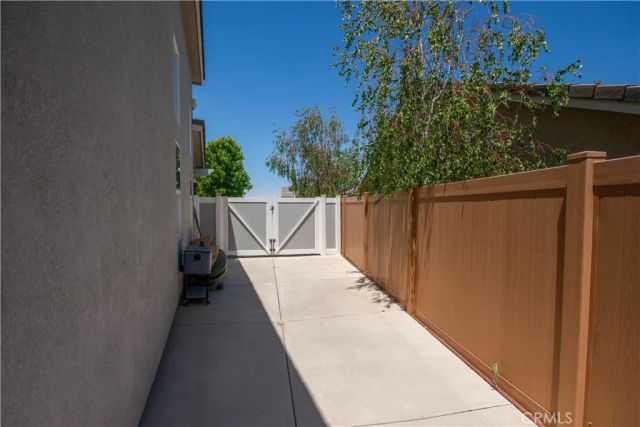 26360 Teal Court, Canyon Country, CA 91387