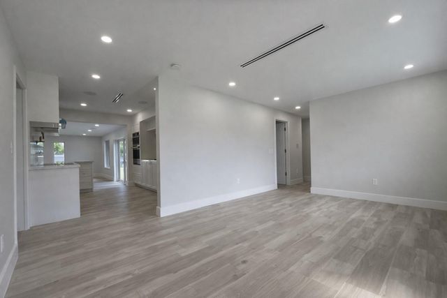 7825 SW 35th Ter, Miami, FL 33155