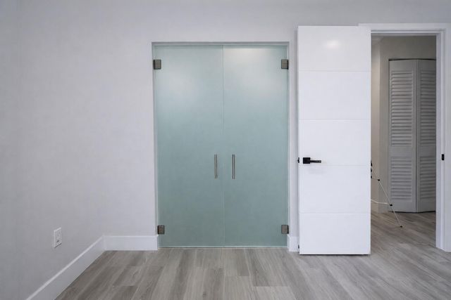 7825 SW 35th Ter, Miami, FL 33155