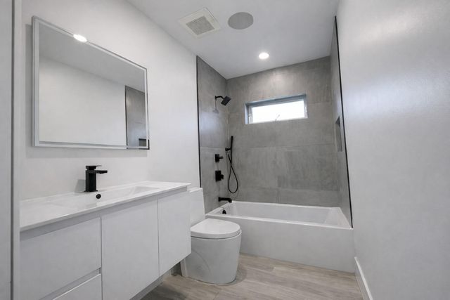 7825 SW 35th Ter, Miami, FL 33155