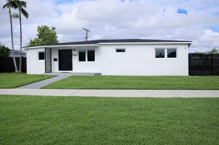 7825 SW 35th Ter, Miami, FL 33155