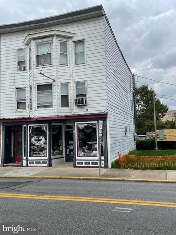 10 S MARKET STREET, Mechanicsburg, PA 17055