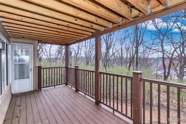 39 Ridgeview Circle Court, Ballwin, MO 63021