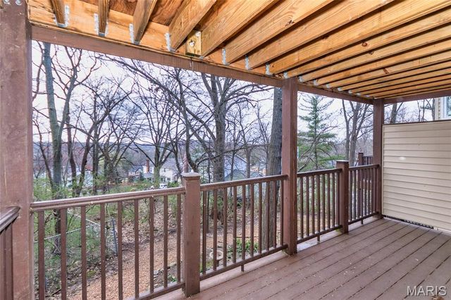 39 Ridgeview Circle Court, Ballwin, MO 63021