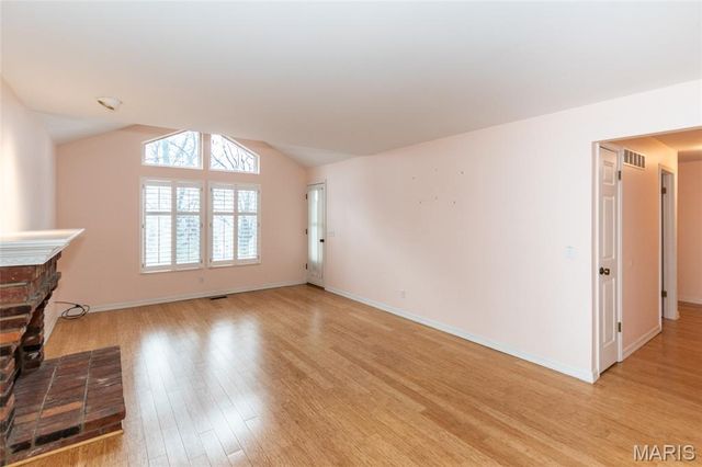 39 Ridgeview Circle Court, Ballwin, MO 63021