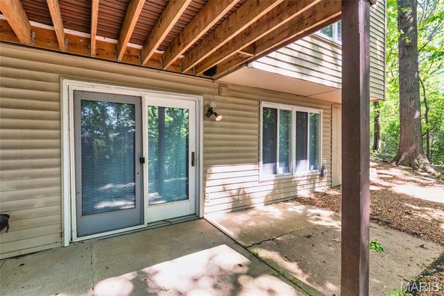 39 Ridgeview Circle Court, Ballwin, MO 63021