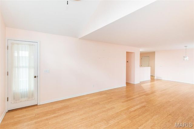 39 Ridgeview Circle Court, Ballwin, MO 63021