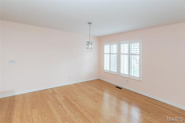 39 Ridgeview Circle Court, Ballwin, MO 63021