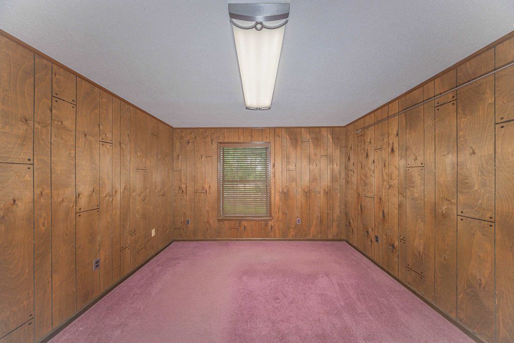 Image 17 of property listing at 49 WILL WHITE Road, Quincy, FL 32351