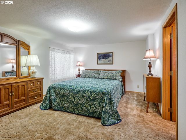 2410 LANCASTER Dr Se 955, Salem, OR 97317