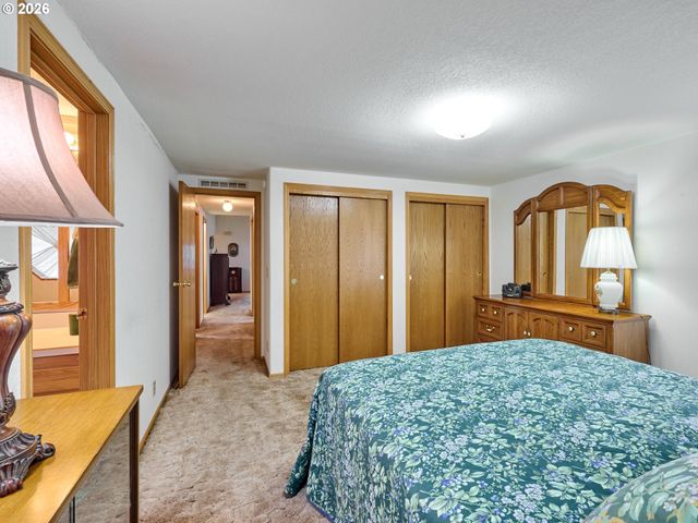 2410 LANCASTER Dr Se 955, Salem, OR 97317