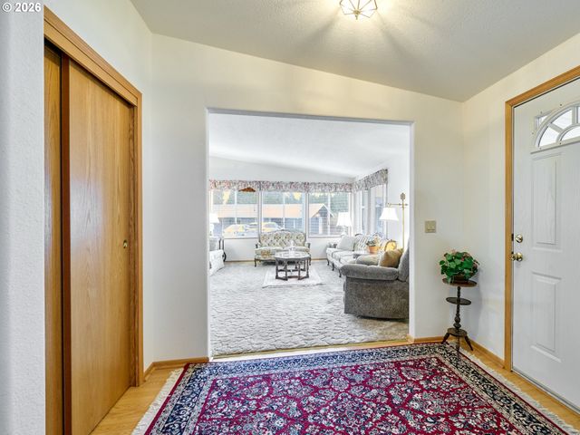 2410 LANCASTER Dr Se 955, Salem, OR 97317