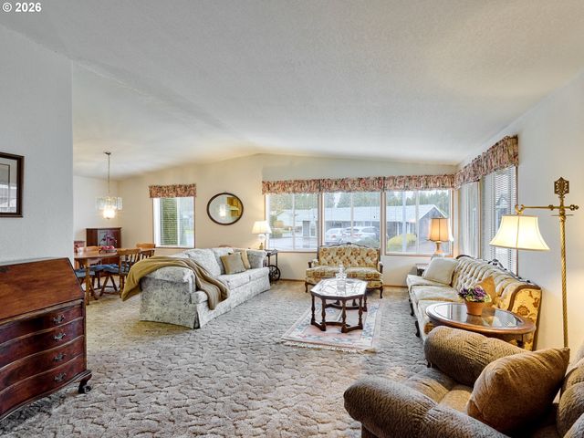 2410 LANCASTER Dr Se 955, Salem, OR 97317