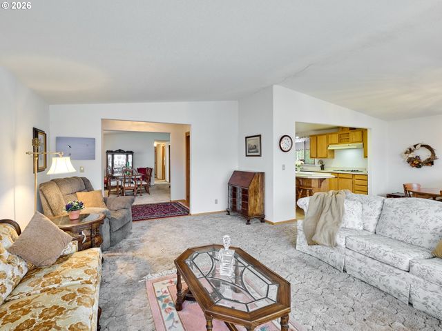 2410 LANCASTER Dr Se 955, Salem, OR 97317