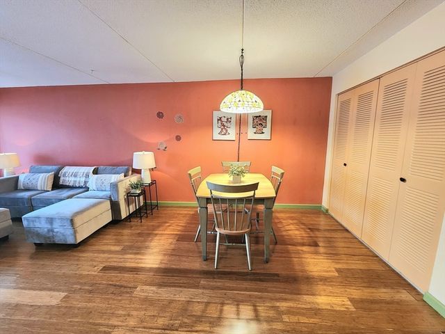 51 Melrose St 1A, Melrose, MA 02176