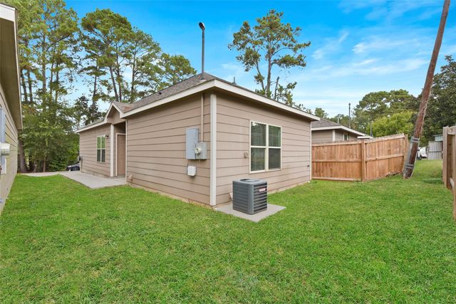 9650 Warm Spring, Willis, TX 77318