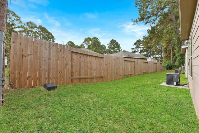 9650 Warm Spring, Willis, TX 77318