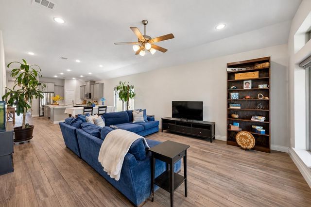 9230 Eckert Road, Rosharon, TX 77583