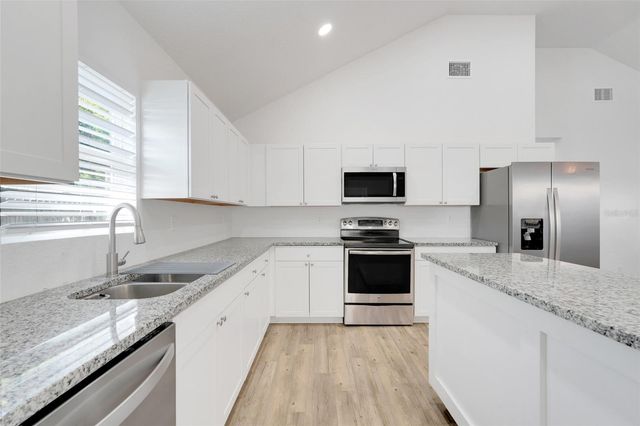 342 NW 9TH AVENUE, Webster, FL 33597