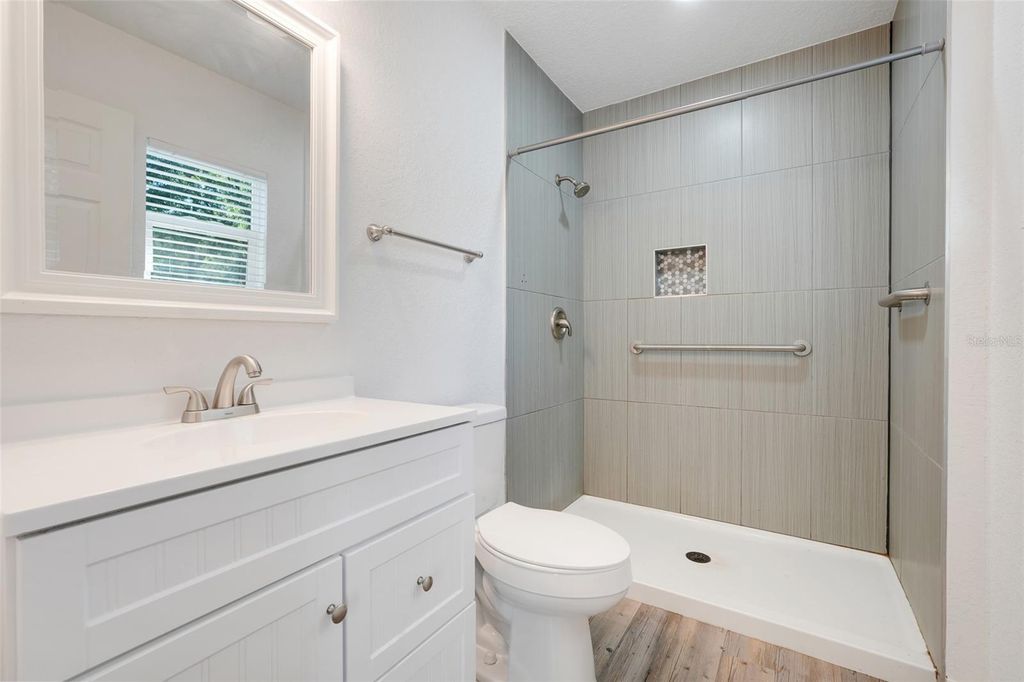 Image 15 of property listing at 342 NW 9TH AVENUE, Webster, FL 33597