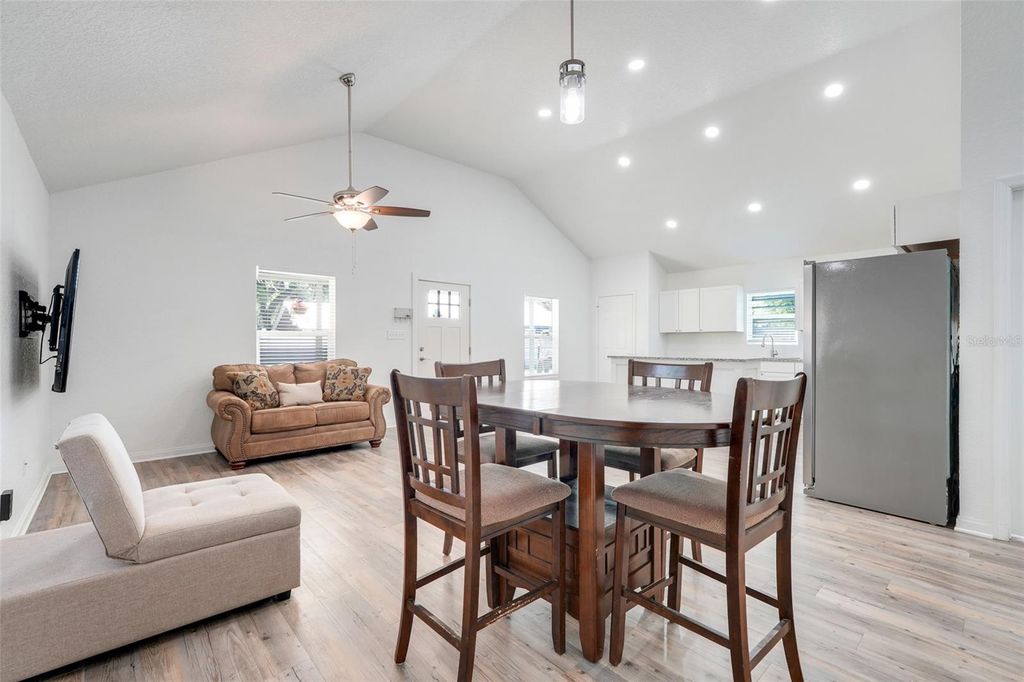 Image 10 of property listing at 342 NW 9TH AVENUE, Webster, FL 33597