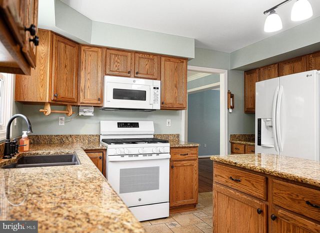 9 POWDER FARM CT, Perry Hall, MD 21128