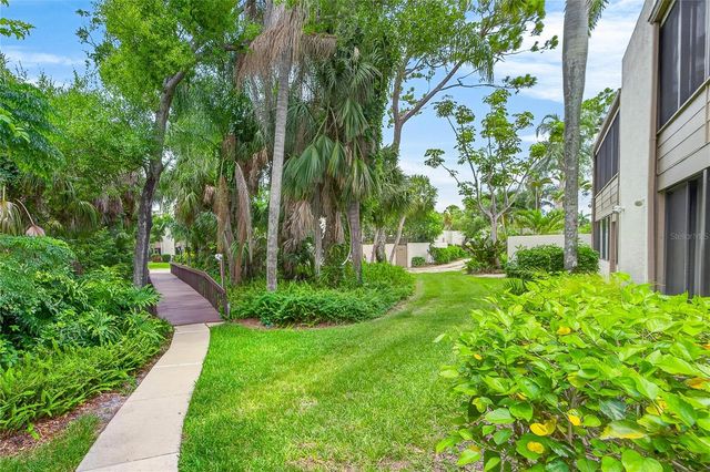 593 LAKESIDE DRIVE 593, Bradenton, FL 34210