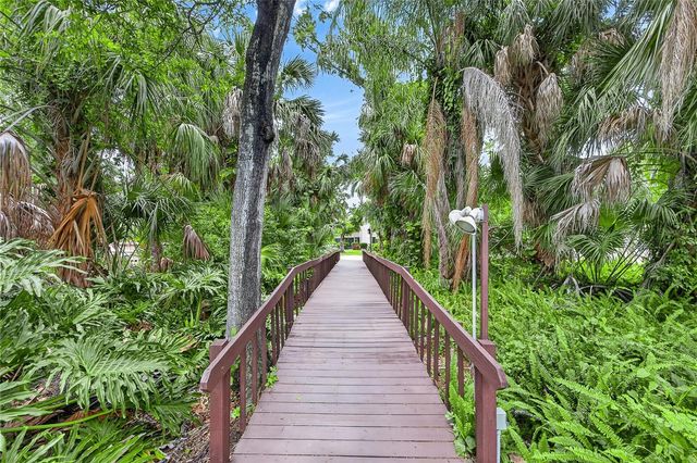 593 LAKESIDE DRIVE 593, Bradenton, FL 34210