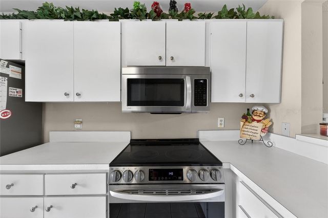 593 LAKESIDE DRIVE 593, Bradenton, FL 34210