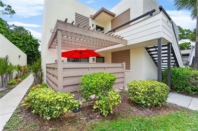 593 LAKESIDE DRIVE 593, Bradenton, FL 34210
