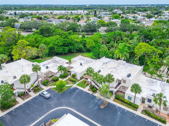 593 LAKESIDE DRIVE 593, Bradenton, FL 34210