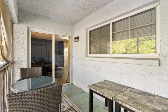 454 FAIRWAYS CIRCLE B204, Ocala, FL 34472