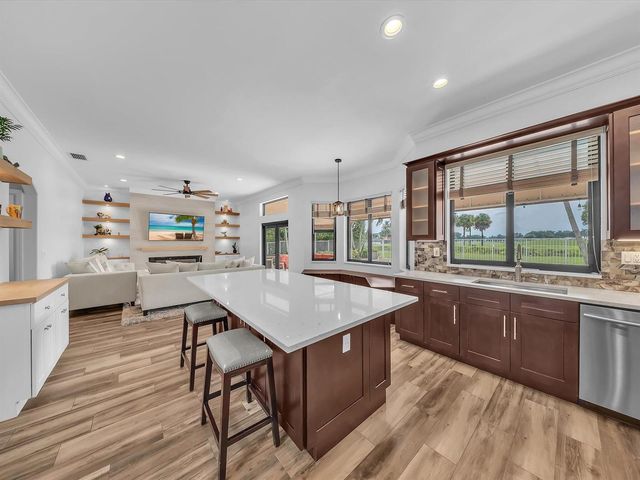6347 SHADOW TREE Lane, Lake Worth, FL 33463