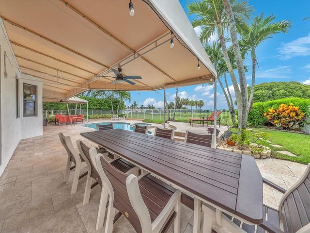 6347 SHADOW TREE Lane, Lake Worth, FL 33463