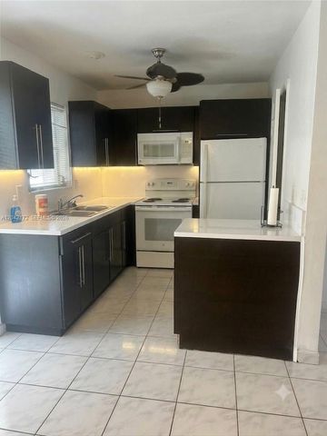 2230 Jackson St 1W, Hollywood, FL 33020