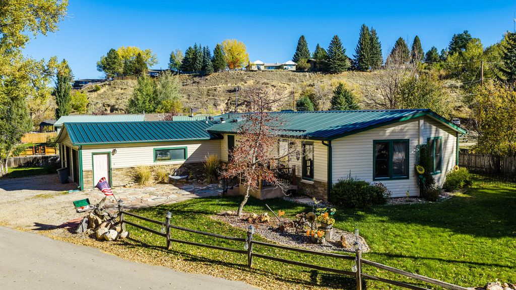 241 E Foote Street, Buffalo, WY 82834 photo 2