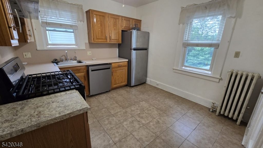 29 Warman St, Montclair Twp., NJ 07042 — photo 5